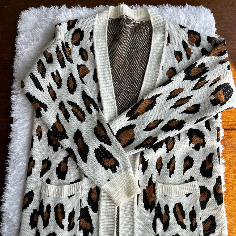 Boutique Cardigan • Large • White